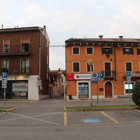 Casa Smeraldo Apartment San Giovanni Lupatoto Exterior photo